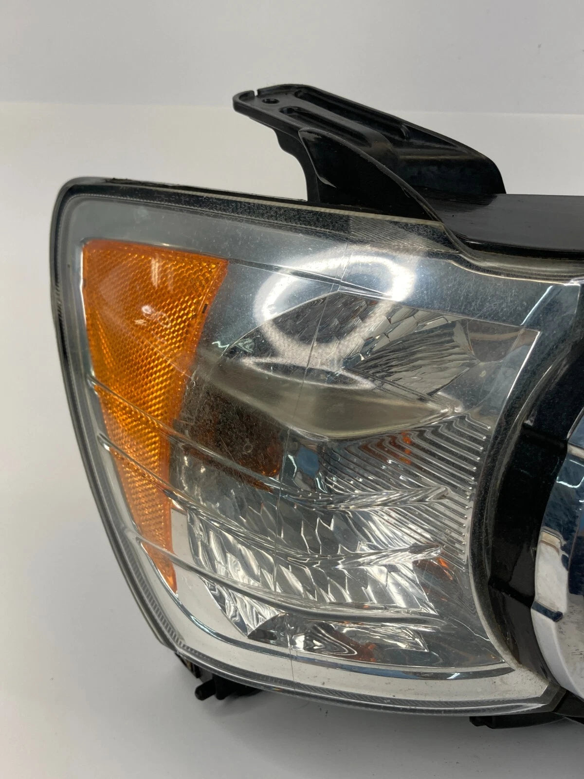 12-16 CHEVROLET SONIC FRONT RIGHT PASSENGER SIDE HEADLIGHT LAMP HALOGEN 96830972