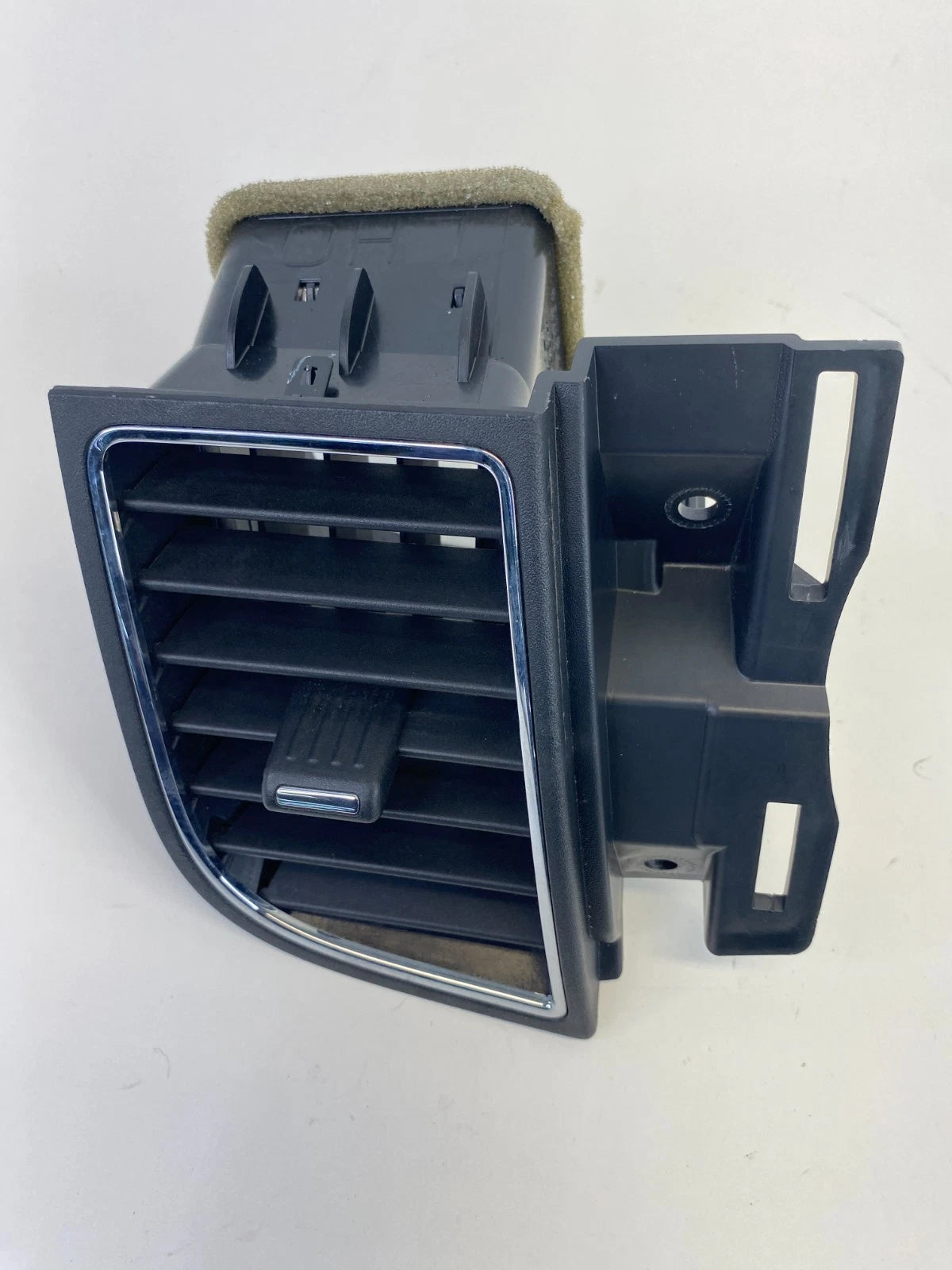 2013-2019 Ford Taurus Dash Left Driver Side AC Air Vent G13-54046B31-A OEM