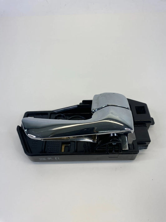 09 10 HYUNDAI SONATA REAR RIGHT SIDE INNER INTERIOR DOOR HANDLE 83623-NF520 OEM