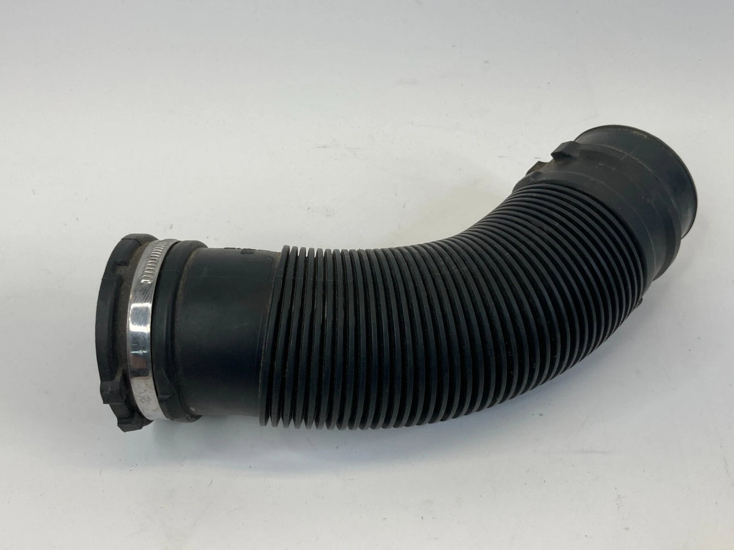 2011-2016 CHEVROLET CRUZE 2016 LIMITED 1.4L AIR CLEANER OUTLET DUCT 13265784