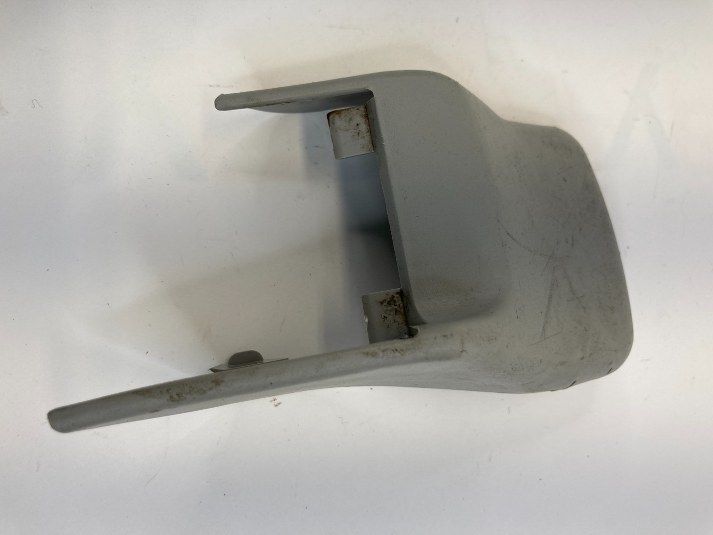 06-08 Lexus RX400h Front Right Seat Track Outer Cover Trim Cap 72123-48070 OEM