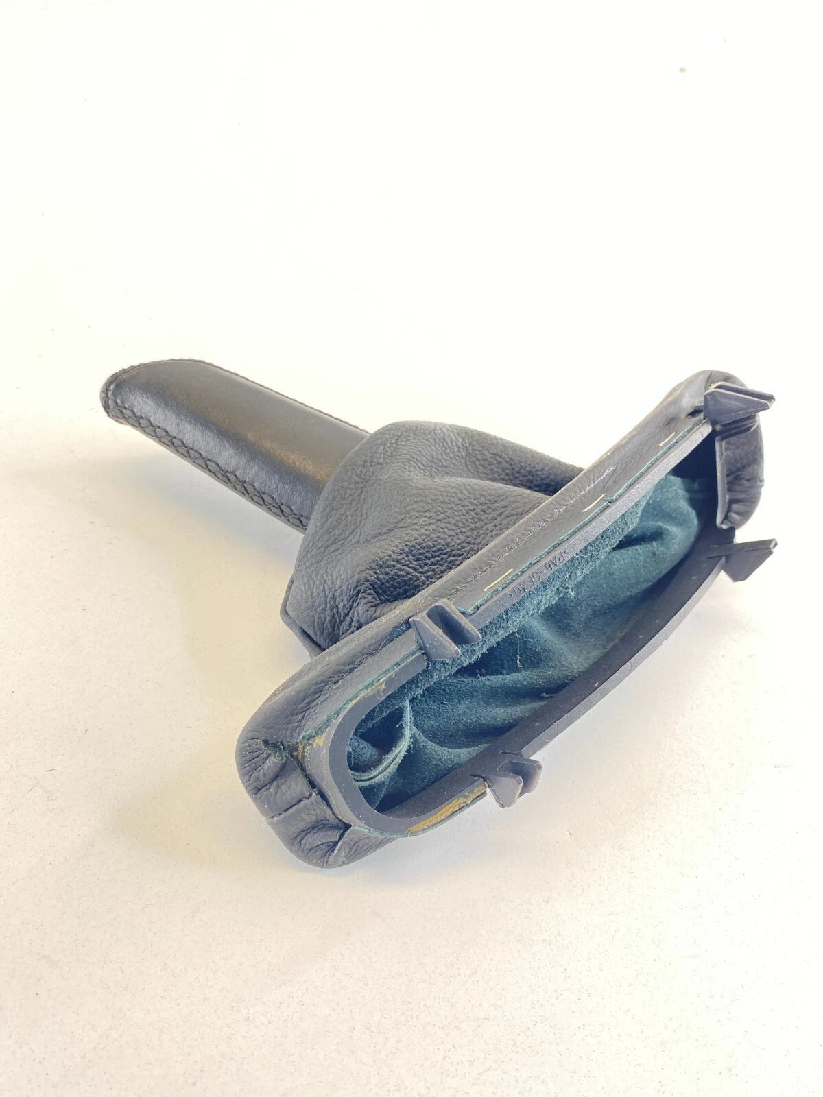 2004-2007 BMW 530I 525I 06 07 530XI 525XI PARKING BRAKE HANDLE BOOT LEATHER OEM