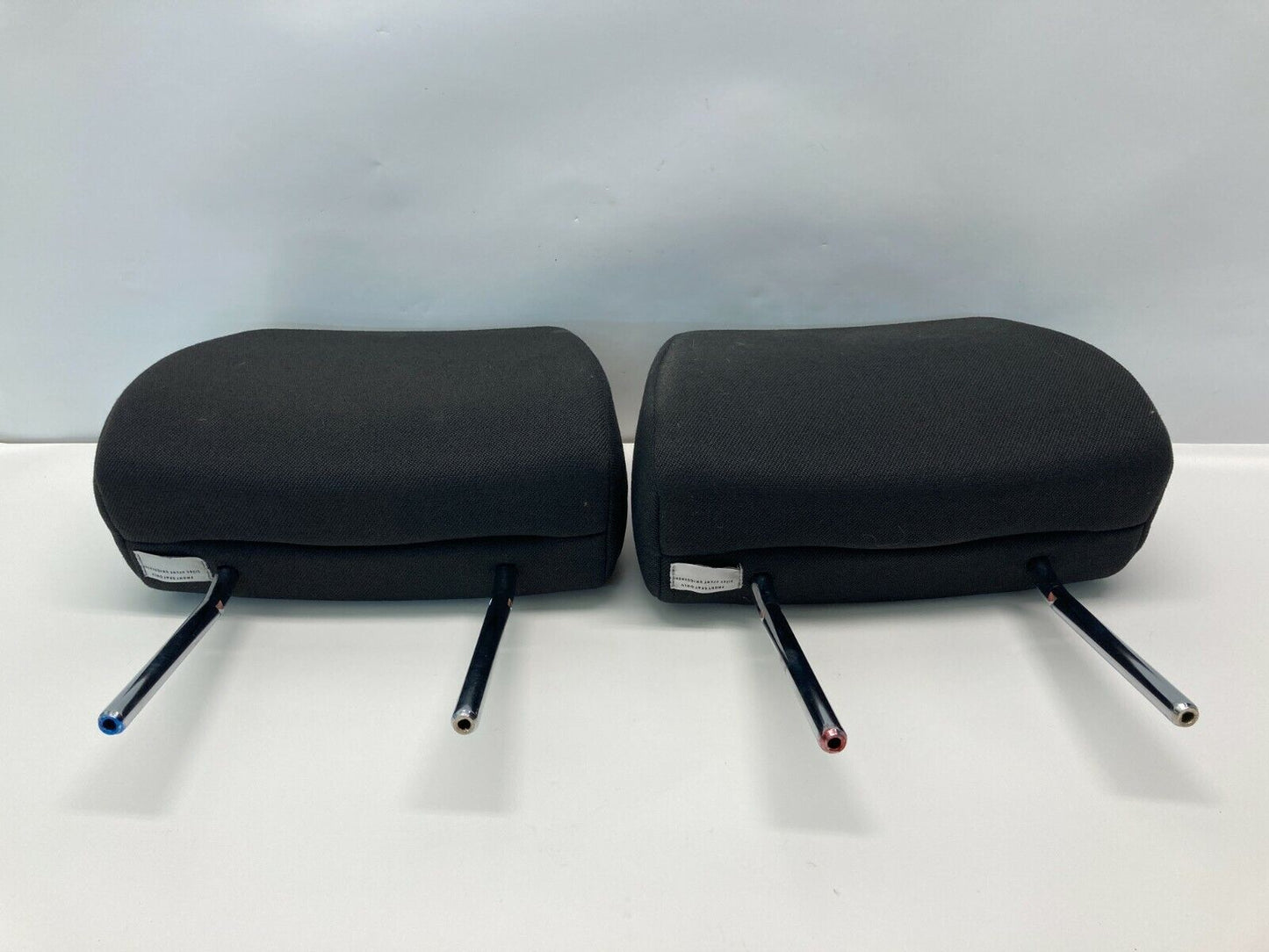 08 09 Saturn Astra Front Seat Headrest Left & Right Head Rest Set Pair Cloth OEM