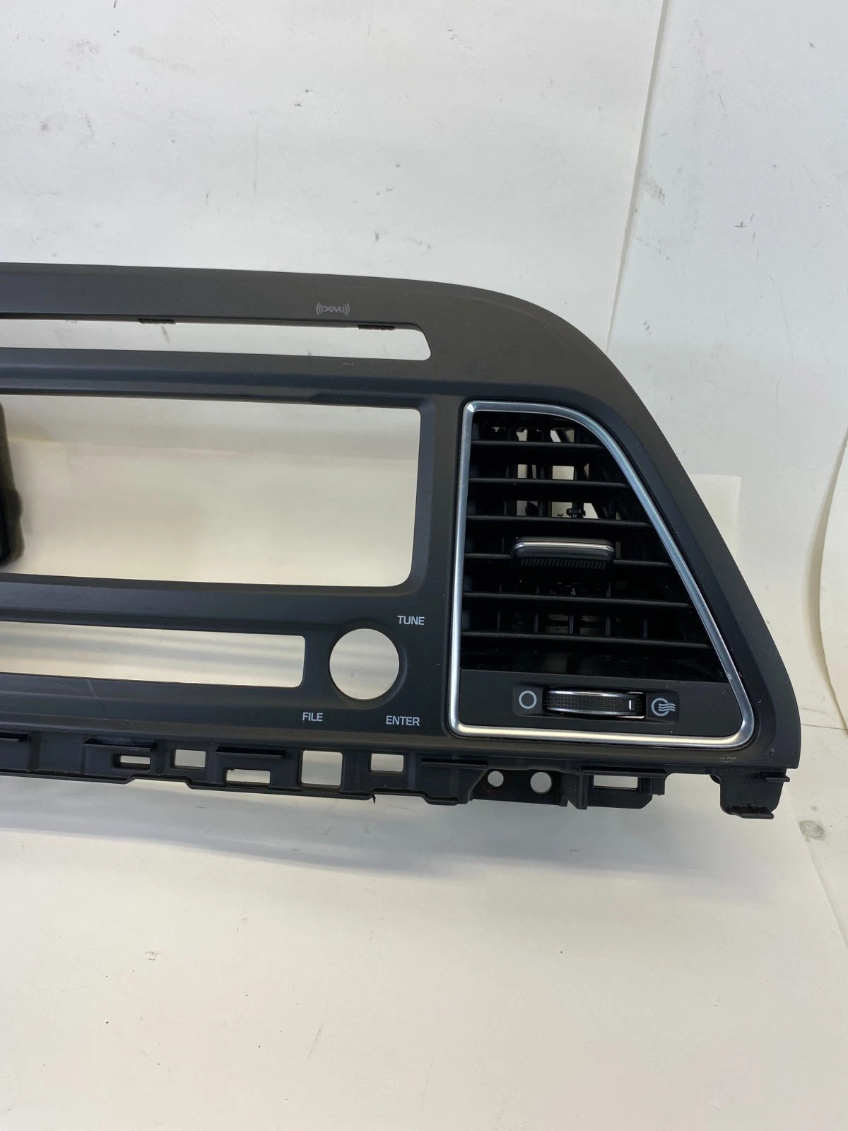 2015-2017 HYUNDAI SONATA UPPER DASH INSTRUMENT CLUSTER PANEL TRIM AC VENTS OEM