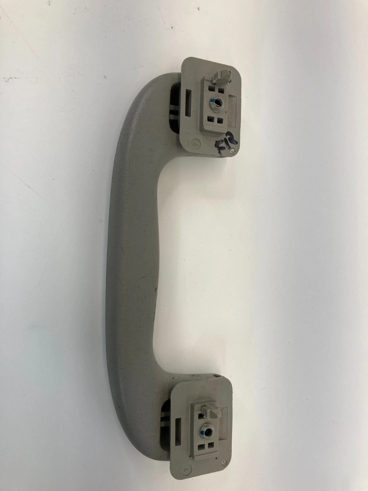 06-13 CHEVROLET IMPALA FRONT RIGHT SIDE INNER ROOF GRIP GRAB ASSIST HANDLE OEM