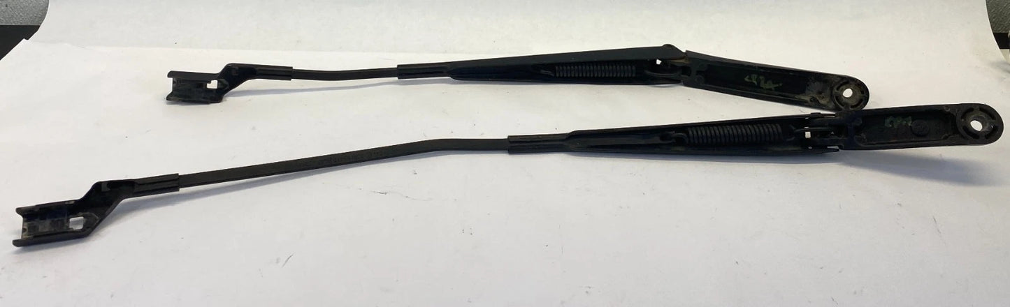 2009-2012 VOLKSWAGEN CC FRONT WINDSHIELD WIPER ARM LEFT RIGHT SET PAIR OEM