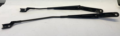 2009-2012 VOLKSWAGEN CC FRONT WINDSHIELD WIPER ARM LEFT RIGHT SET PAIR OEM