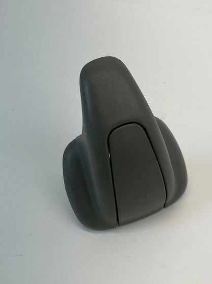 2000-2005 CHEVROLET IMPALA REAR LEFT INNER ROOF HANGER HOOK CLIP ASSEMBLY OEM