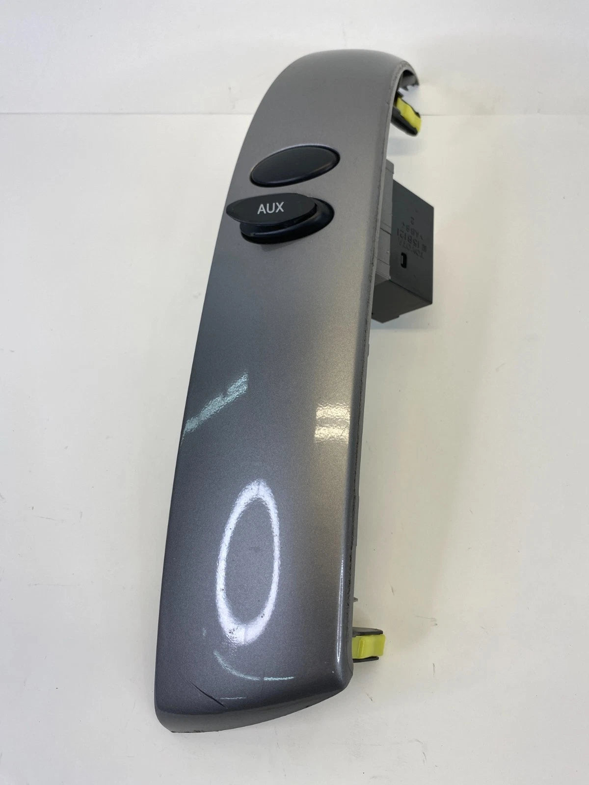 2006-2010 TOYOTA SIENNA RH DASH PANEL RADIO BEZEL TRIM SWITCHES 55413-AE011 OEM