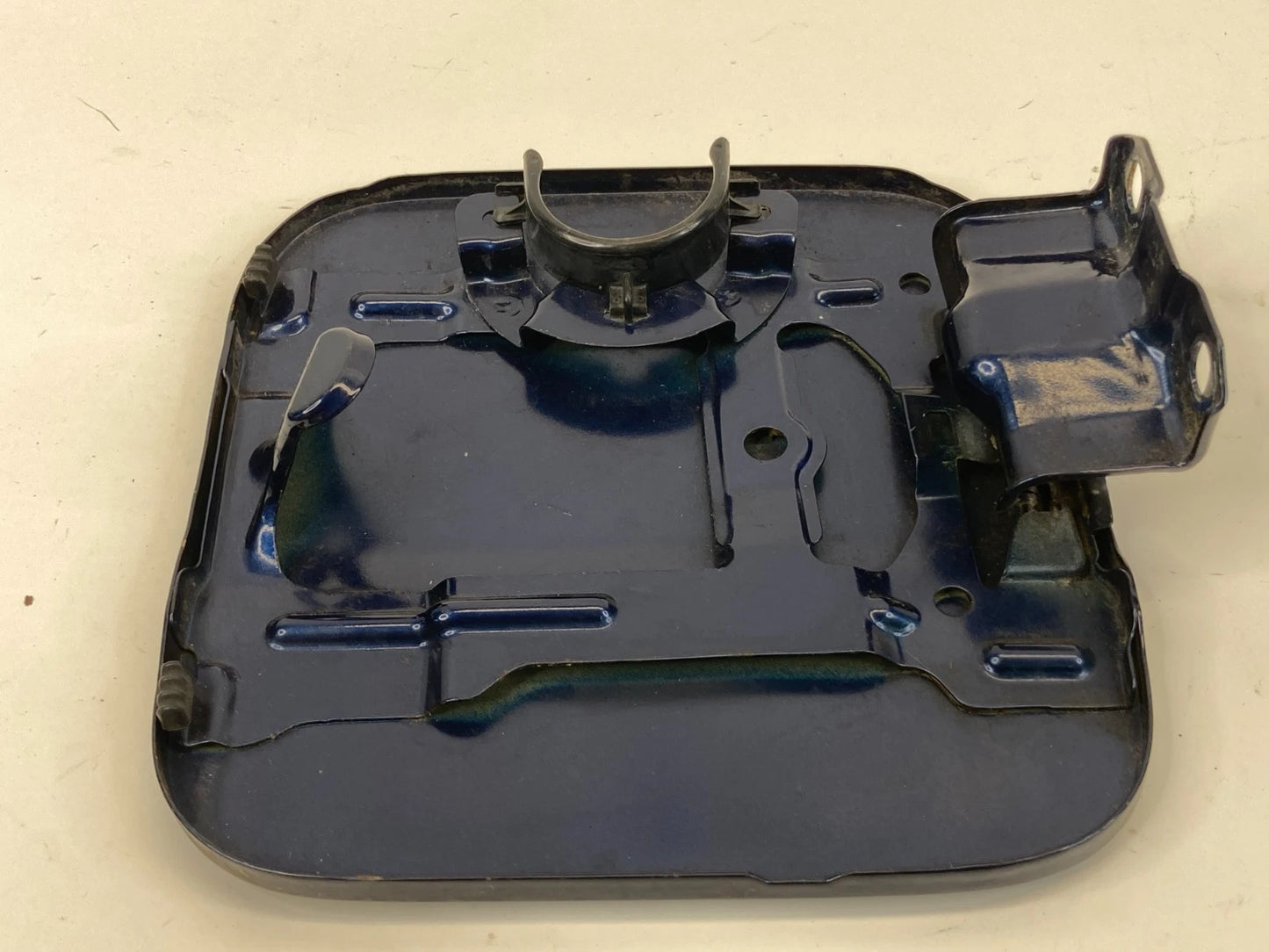 2001-2005 HONDA CIVIC SEDAN GAS TANK FUEL FILLER DOOR LID COVER ASSEMBLY BLUE