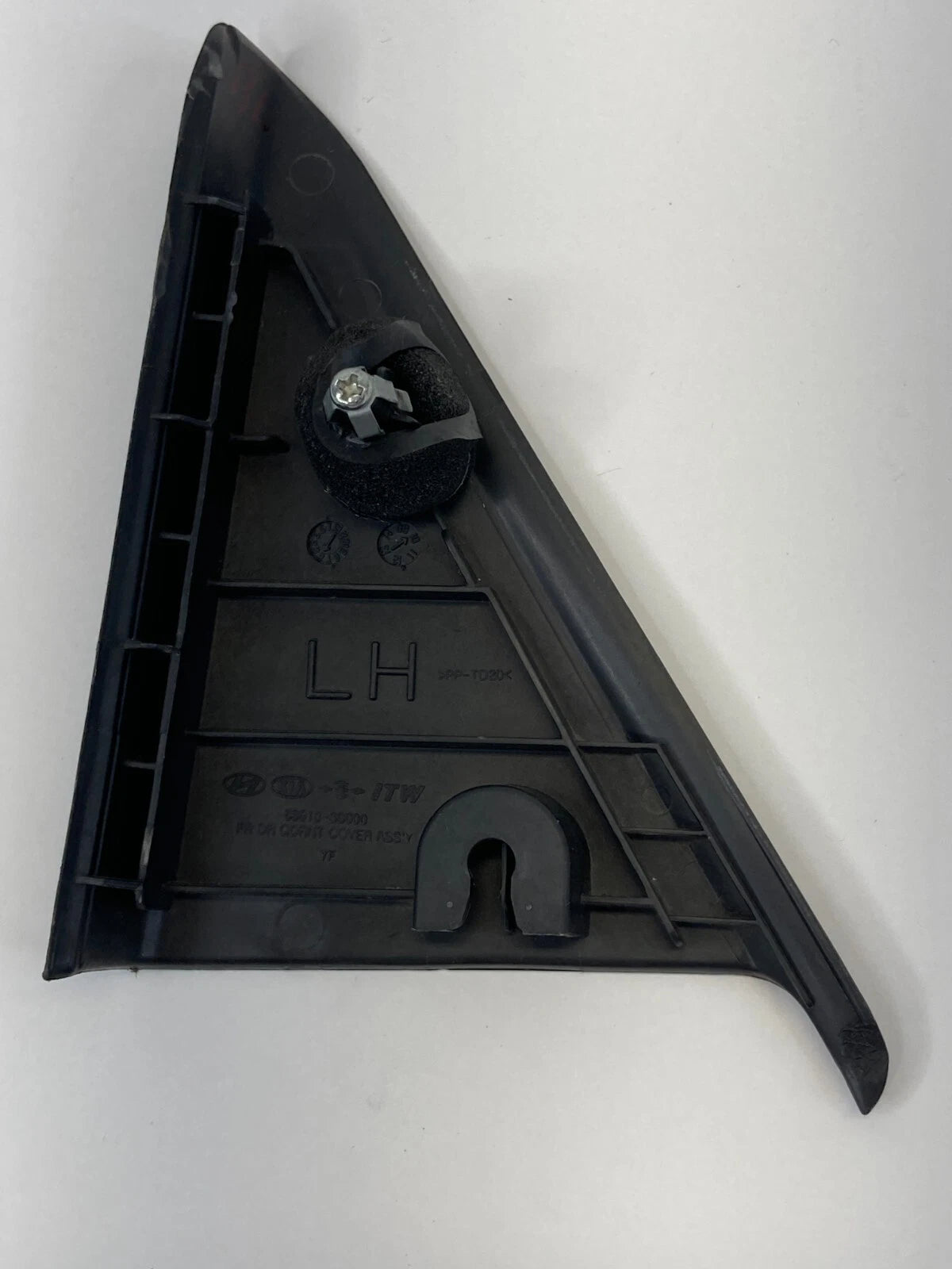 2011-2014 HYUNDAI SONATA REAR LEFT INNER DOOR CORNER MOLDING COVER 83910-3S000