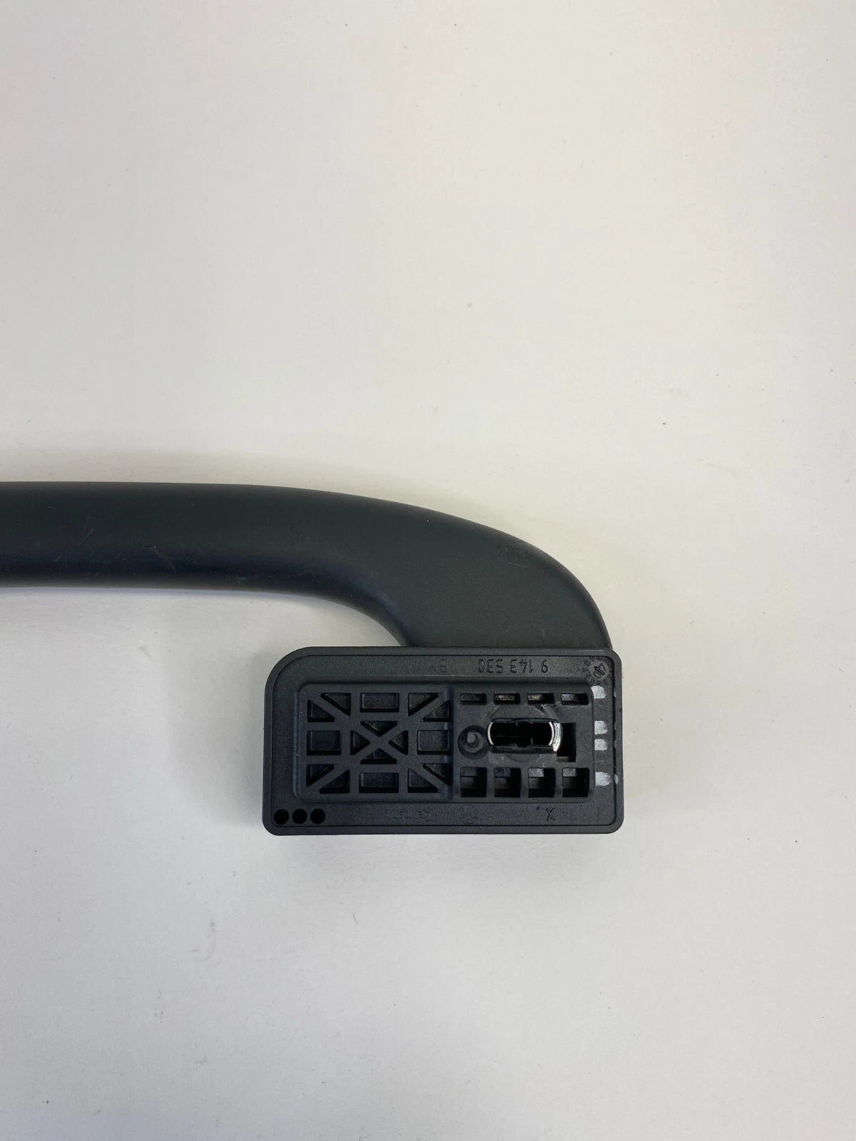 2006-2010 BMW 550I REAR RIGHT PASSENGER ROOF GRAB ASSIST HANDLE OEM 9143516/524
