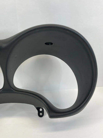 1999-2004 PONTIAC GRAND AM INSTRUMENT CLUSTER SPEEDOMETER COVER TRIM 22611818
