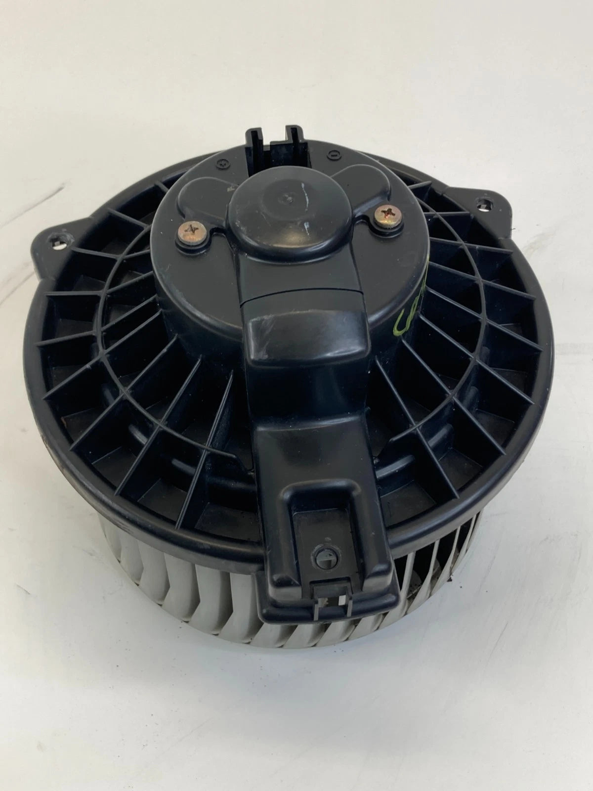 2004 2005 2006 TOYOTA SIENNA FRONT A/C HVAC HEATER BLOWER MOTOR FAN AY194000 OEM