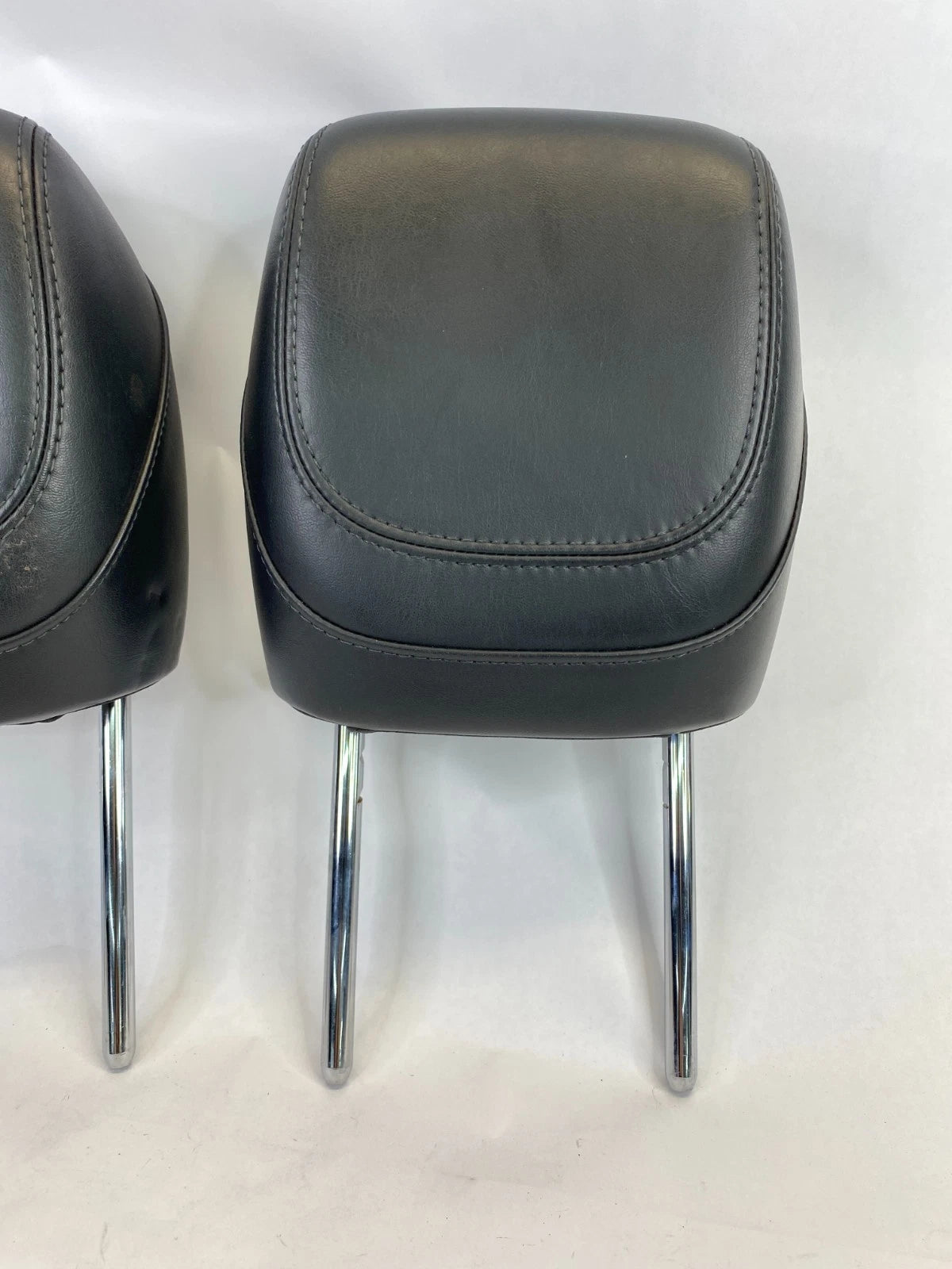 2015-2017 CHRYSLER 200 FRONT RIGHT & LEFT SEAT HEADREST HEAD REST PAIR SET OEM