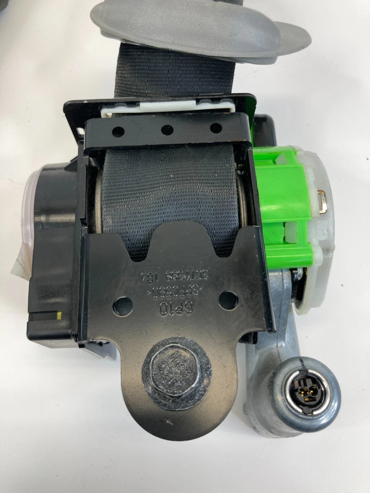 2012-2017 HYUNDAI ACCENT RIGHT FRONT SEAT BELT RETRACTOR RH 88880-1R600RY OEM