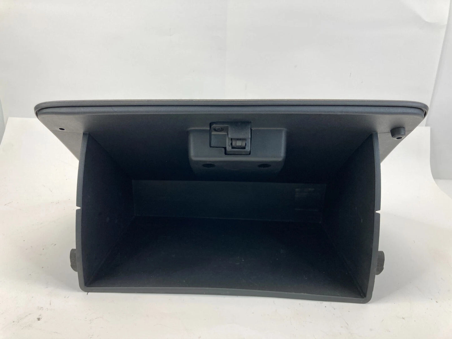 2008 2009 2010 2011 FORD FOCUS GLOVE BOX STORAGE COMPARTMENT ASSEMBLY OEM