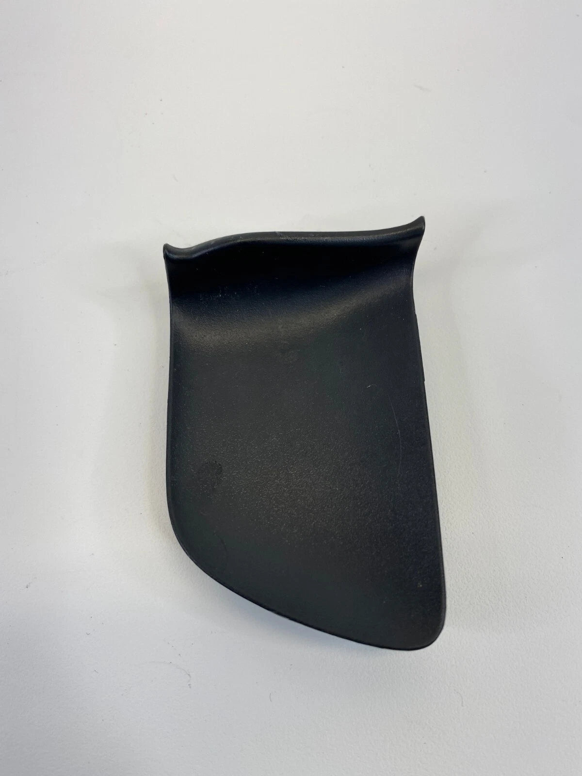 02 03 LEXUS ES300 REAR LEFT SIDE INNER DOOR HANDLE BEZEL PLUG CAP 69284-33020