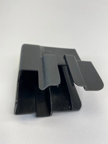 00 01 NISSAN ALTIMA SEAT FRONT RIGHT SIDE TRACK RAIL END COVER CAP TRIM 87508-0Z