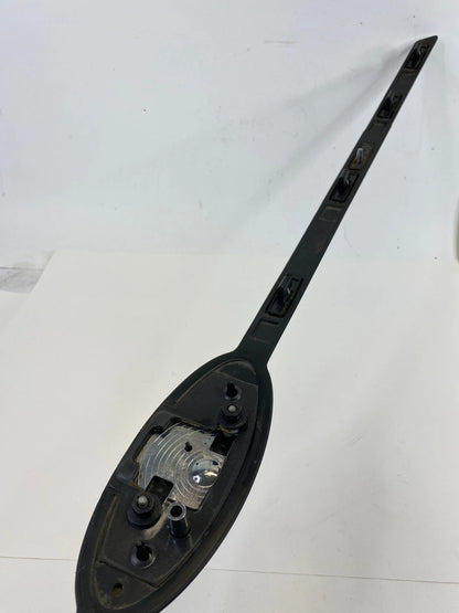 2013-2019 FORD TAURUS REAR TRUNK MOLDING W/ EMBLEM W/O CAMERA DG13-54425A22-A