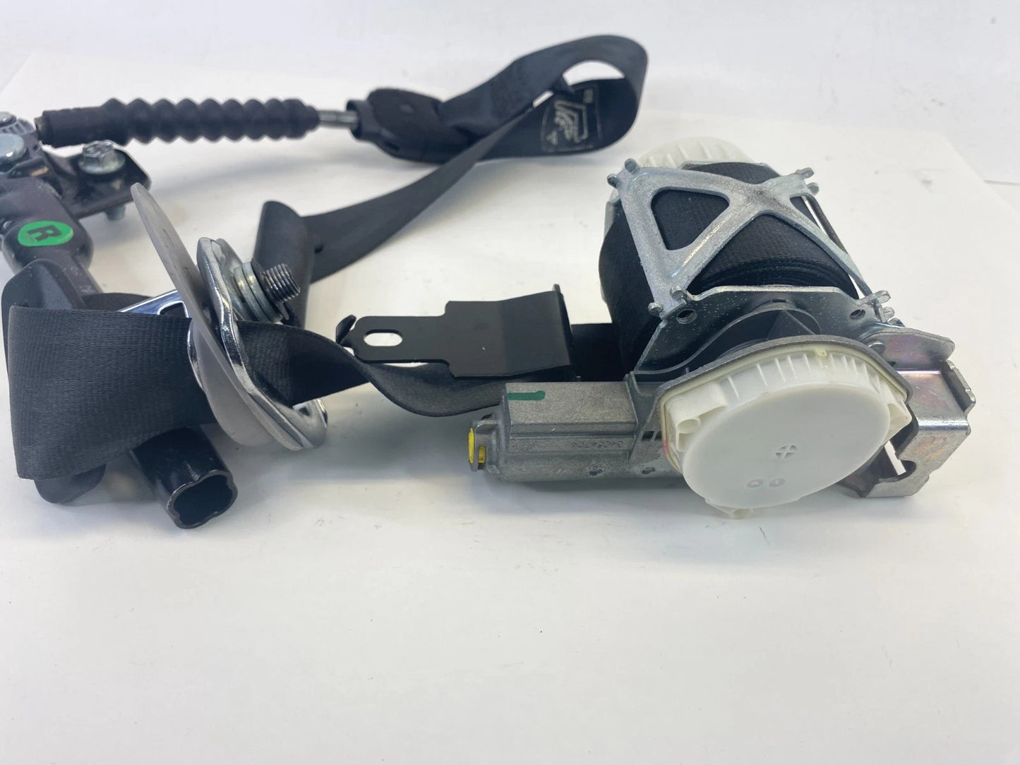 11-14 Hyundai Sonata Front Right Side Seat Belt Retractor w/ Tensioner 34098740G