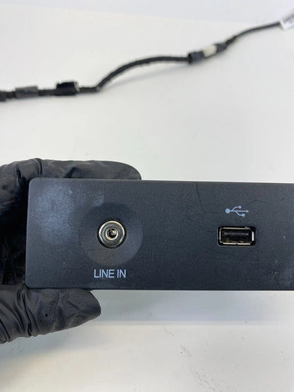 13-16 Ford Fusion Console Audio USB AUX Auxiliary Jack Socket Port DS7T14D202DC