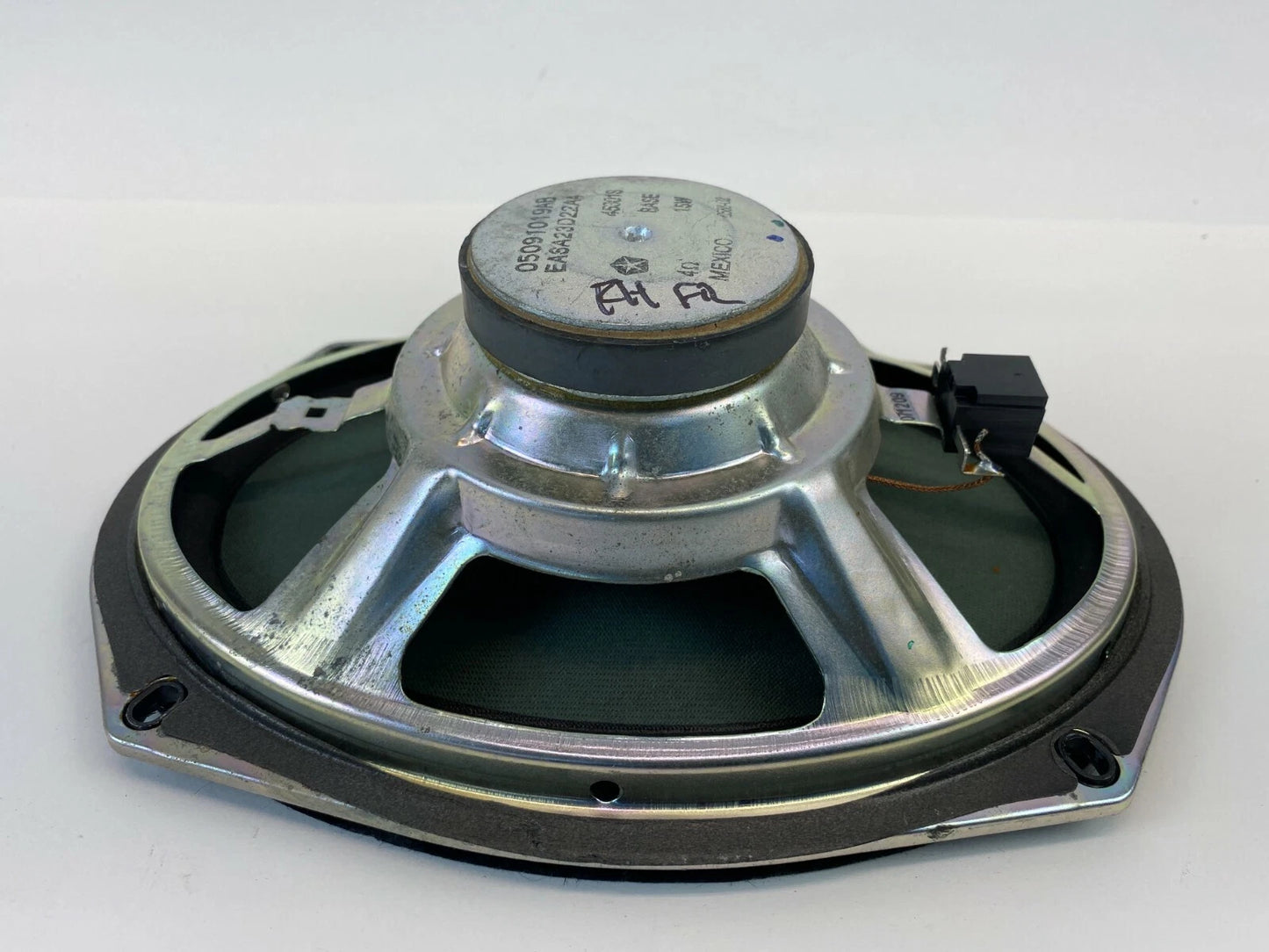 07-12 CALIBER 07-17 PATRIOT 07-24 COMPASS FRONT RIGHT DOOR SPEAKER 05091019AB