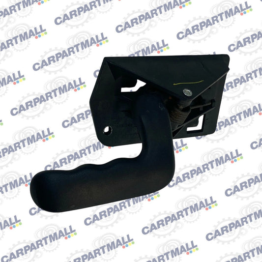 2000-2006 Chevrolet Tahoe GMC Yukon Rear Left Side Interior Door Handle 15029903