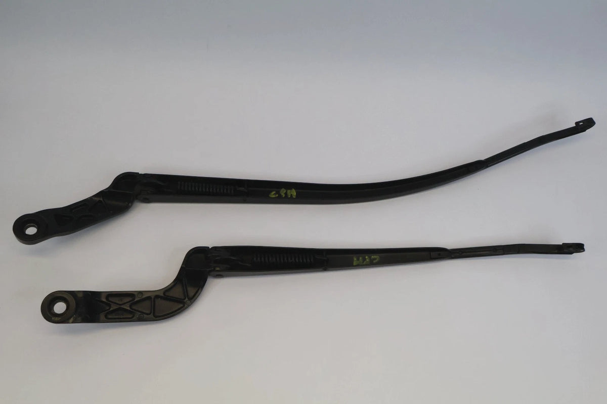 2008-2012 HONDA ACCORD SEDAN FRN RIGHT & LEFT WINDSHIELD WIPER ARMS PAIR SET OEM
