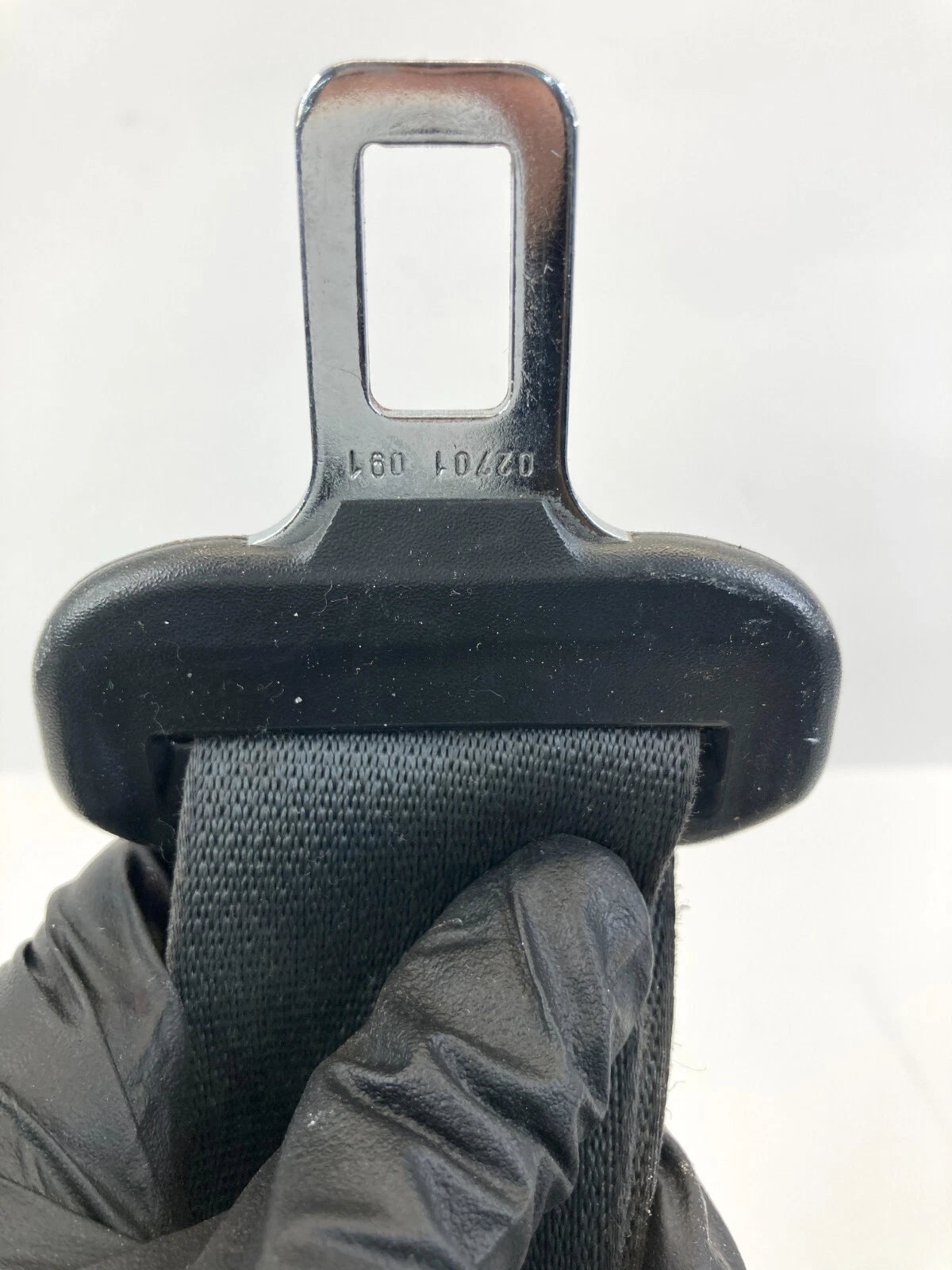 2007 CHRYSLER 300 FRONT RIGHT PASSENGER SIDE SEAT BELT RETRACTOR P1EU001DVAA OEM