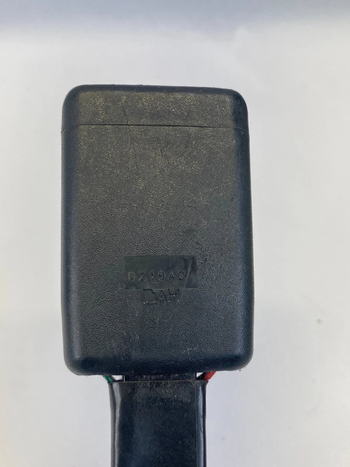 2011-2016 HYUNDAI ELANTRA FRONT LEFT DRIVER SIDE SEAT BELT BUCKLE 888303X500 OEM