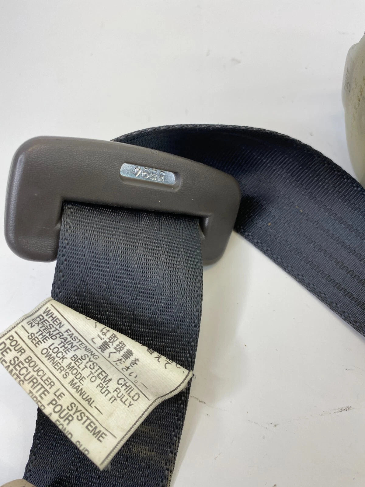 2000 2001 TOYOTA CELICA REAR RIGHT PASSENGER SIDE SEAT BELT RETRACTOR RH OEM