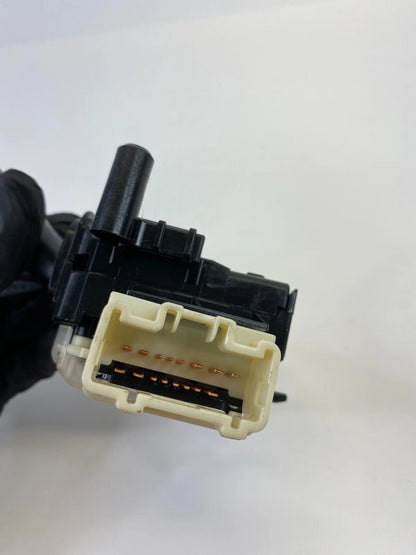 2000-2005 TOYOTA CELICA TURN SIGNAL SWITCH LEVER COLUMN MOUNT OEM FACTORY 173650