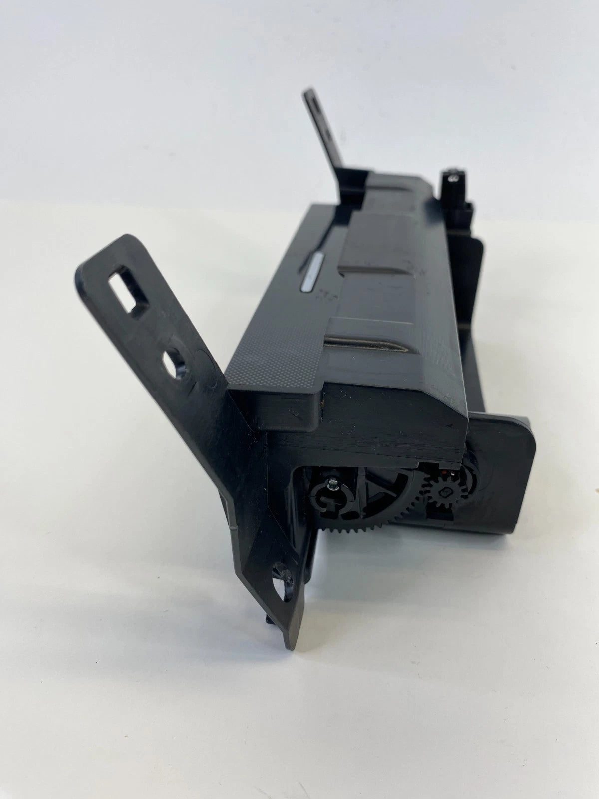 2010-2012 FORD TAURUS DASH STORAGE W/POWER OUTLET & LIGHT SWITCH BG13-54045P26