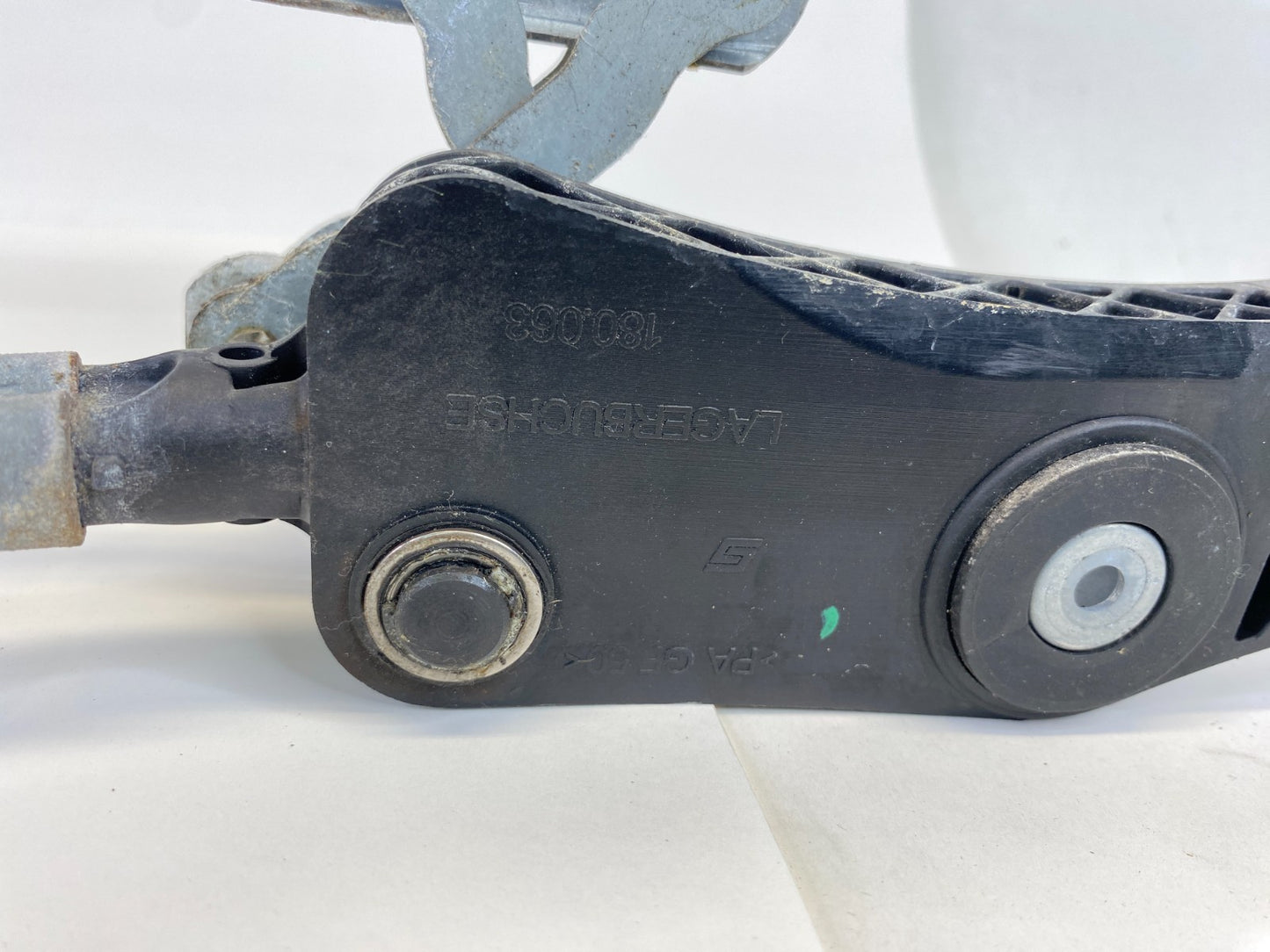 2006 2007 BMW 530xi Front Windshield Window Wiper Motor W/ Linkage 6987475-01