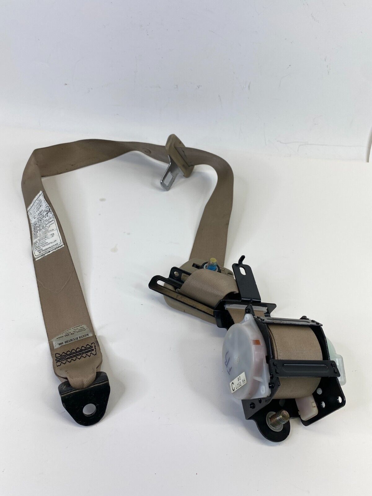 2000 2001 Mazda MPV Front Right Passenger Side Seat Belt Retractor TKAB2H683 OEM