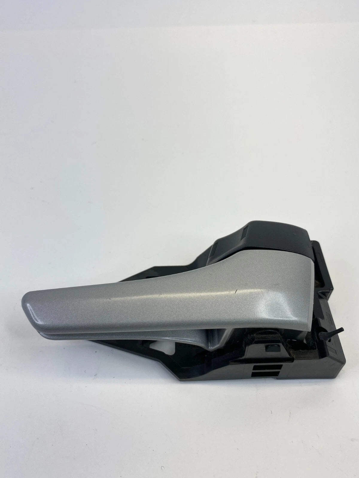 2010 2011 TOYOTA PRIUS REAR RIGHT BACK SIDE INNER DOOR HANDLE ASSEMBLY OEM