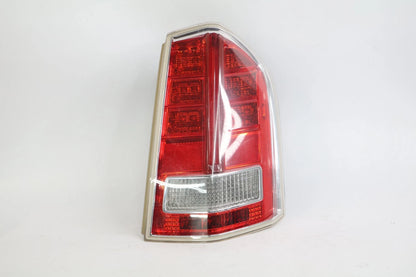2011-2014 CHRYSLER 300 REAR RIGHT PASSENGER TAILLIGHT TAIL LAMP LED 68042170AE