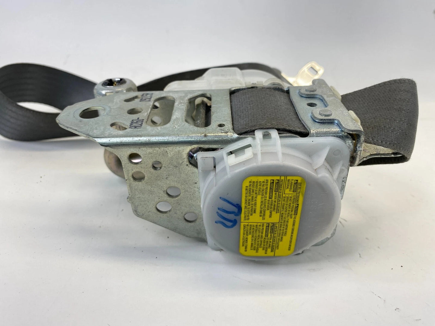 2007-2011 TOYOTA CAMRY FRONT RIGHT PASSENGER SIDE SEAT BELT RETRACTOR OEM