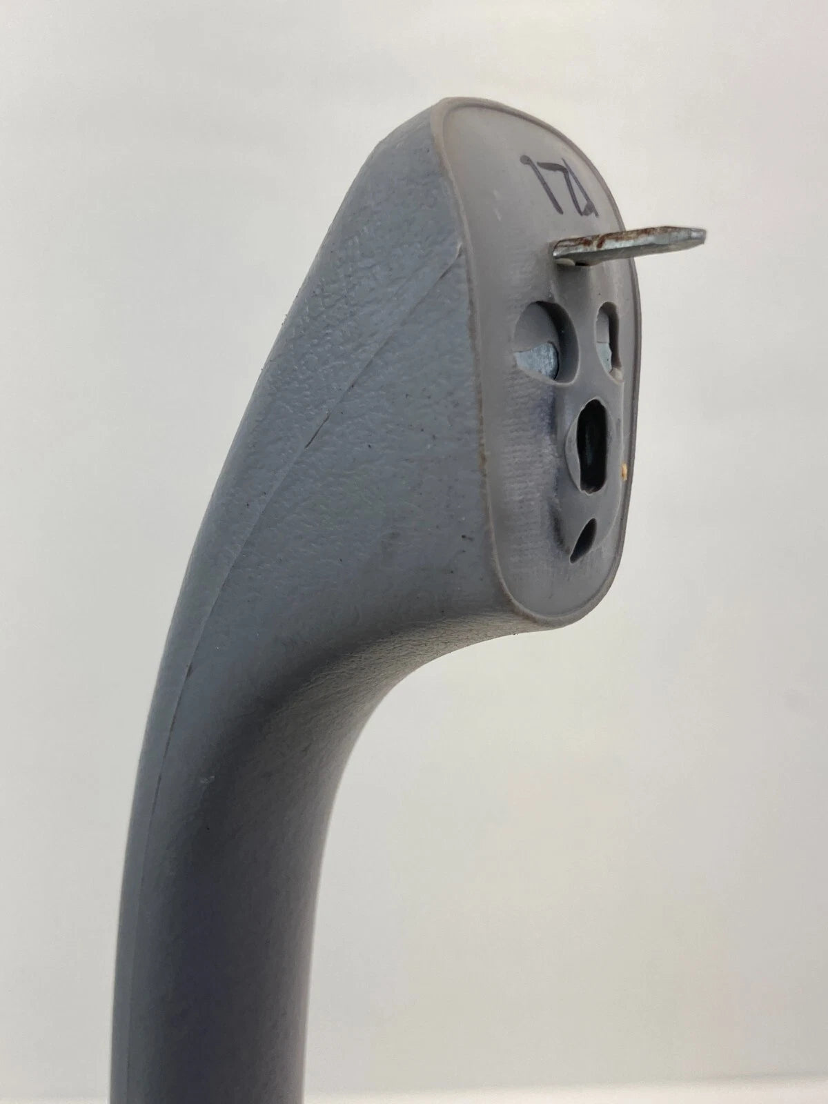 98-02 HONDA ACCORD SEDAN INNER ROOF REAR RIGHT SIDE GRAB HANDLE ASSIST GRAY OEM