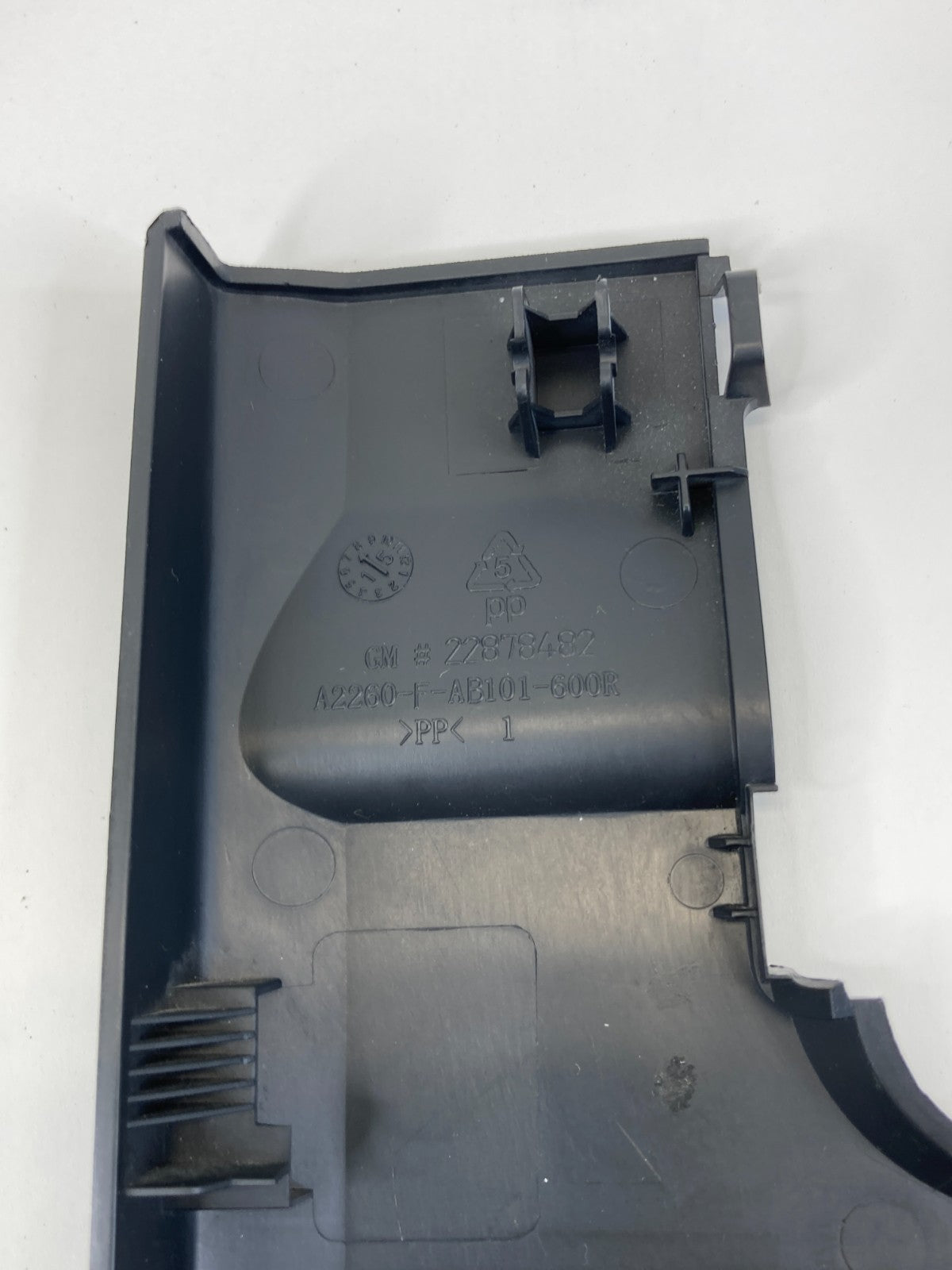 2012-2017 GMC Terrain Front Windshield Sensor Mount Bracket Cover 22878482