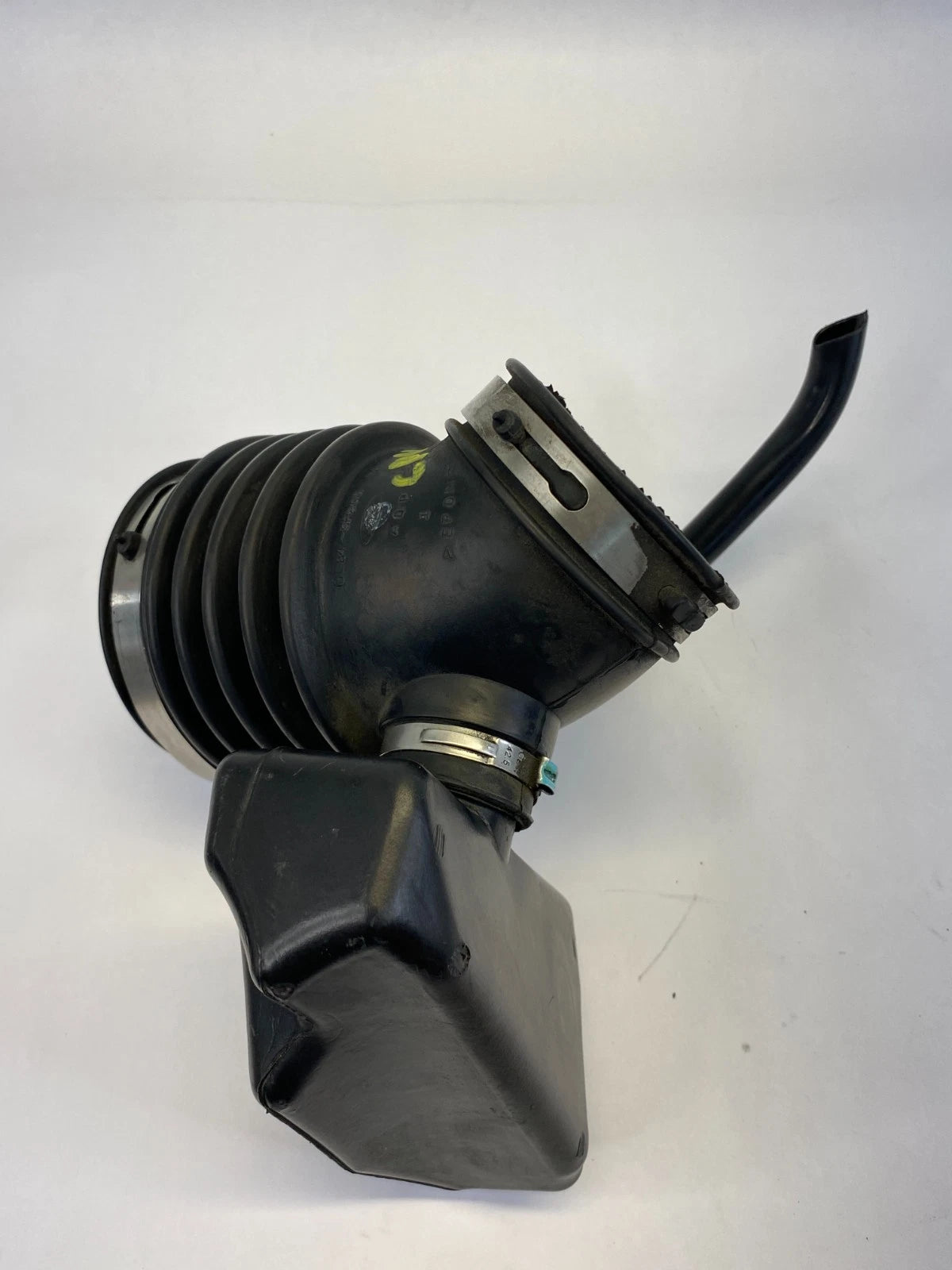 2005-2007 MERCURY MARINER 3.0L V6 AIR INTAKE CLEANER RESONATOR DUCT HOSE TUBE