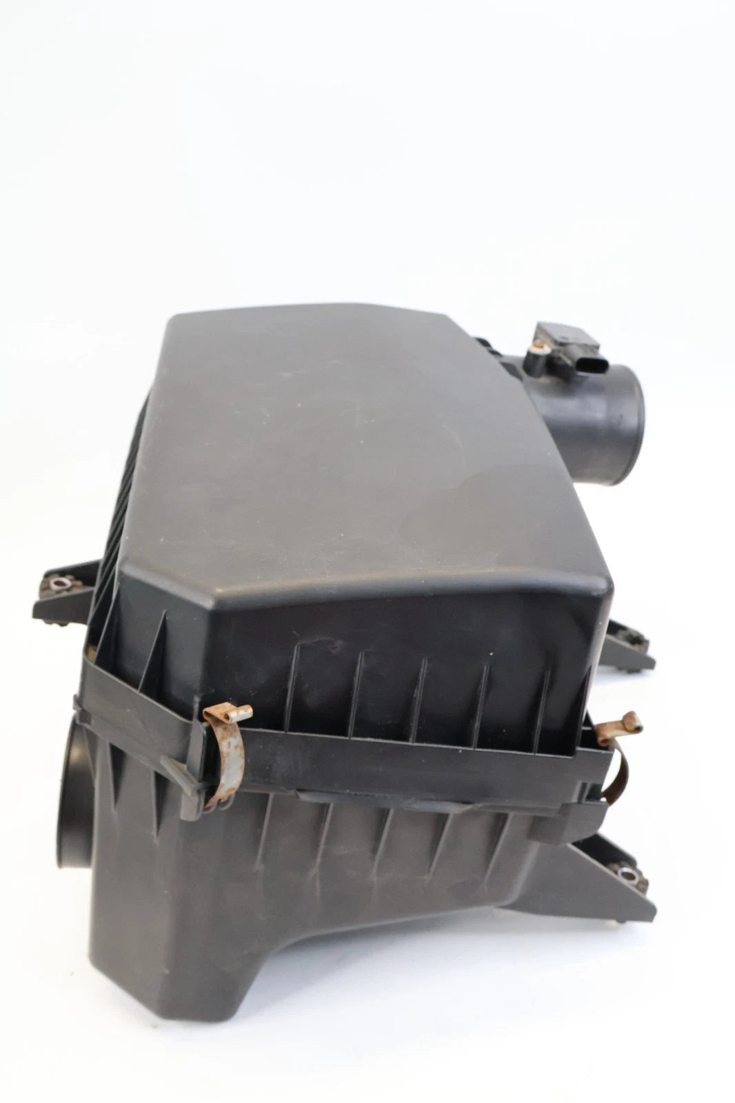 2010-2013 SUZUKI KIZASHI ENGINE AIR FILTER BOX INTAKE HOUSING 13700-57L00 OEM