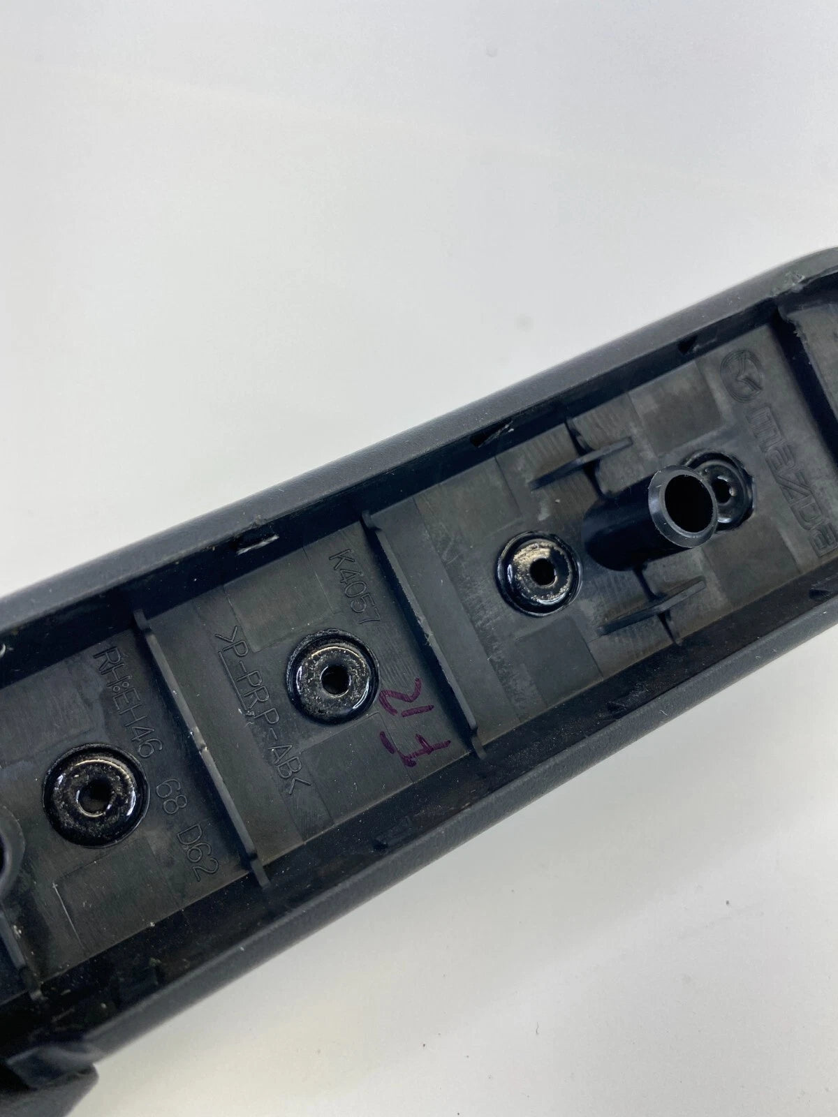 2010 2011 2012 MAZDA CX-7 CX7 FRONT RIGHT PASSENGER DOOR BEZEL TRIM EH4668D62