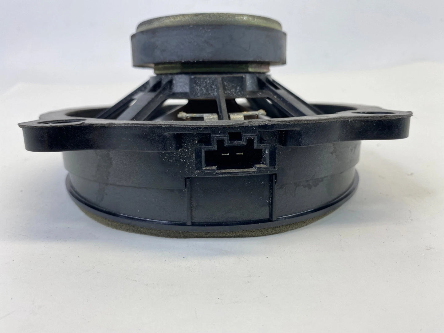 2005-2009 RANGE ROVER REAR LEFT OR RIGHT DOOR AUDIO SPEAKER XQM500100 OEM