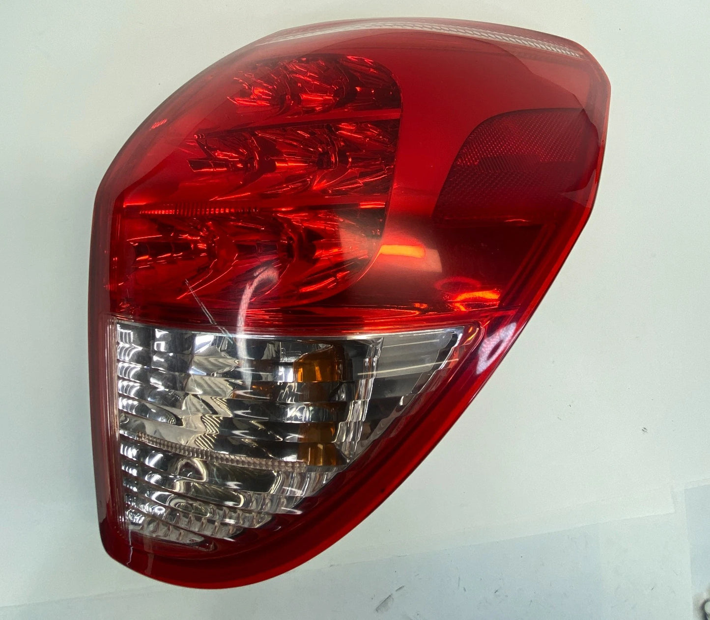 2006-2009 TOYOTA RAV4 RIGHT PASSENGER SIDE TAILLIGHT RR BRAKE LAMP ASSEMBLY OEM