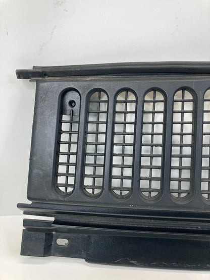 1999-2001 FORD F-250 F250 SUPER DUTY WINDSHIELD LEFT WIPER COWL F81B-2502223AKW