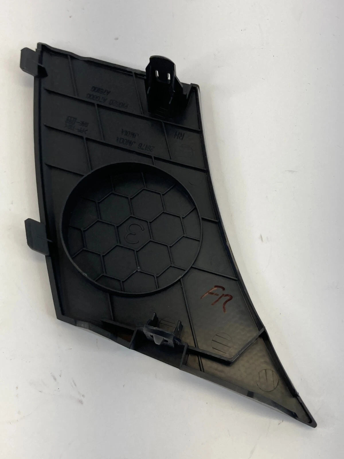 2008 09 2010 NISSAN ROGUE DASH RIGHT PASSENGER SPEAKER COVER GRILLE 28176-JM00A