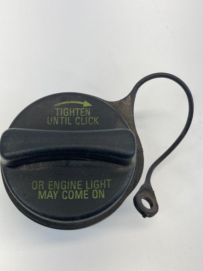 1996-2004 Lincoln Tow Car 4.6L V8 Gas Fuel Tank Filler Cap Assembly OEM