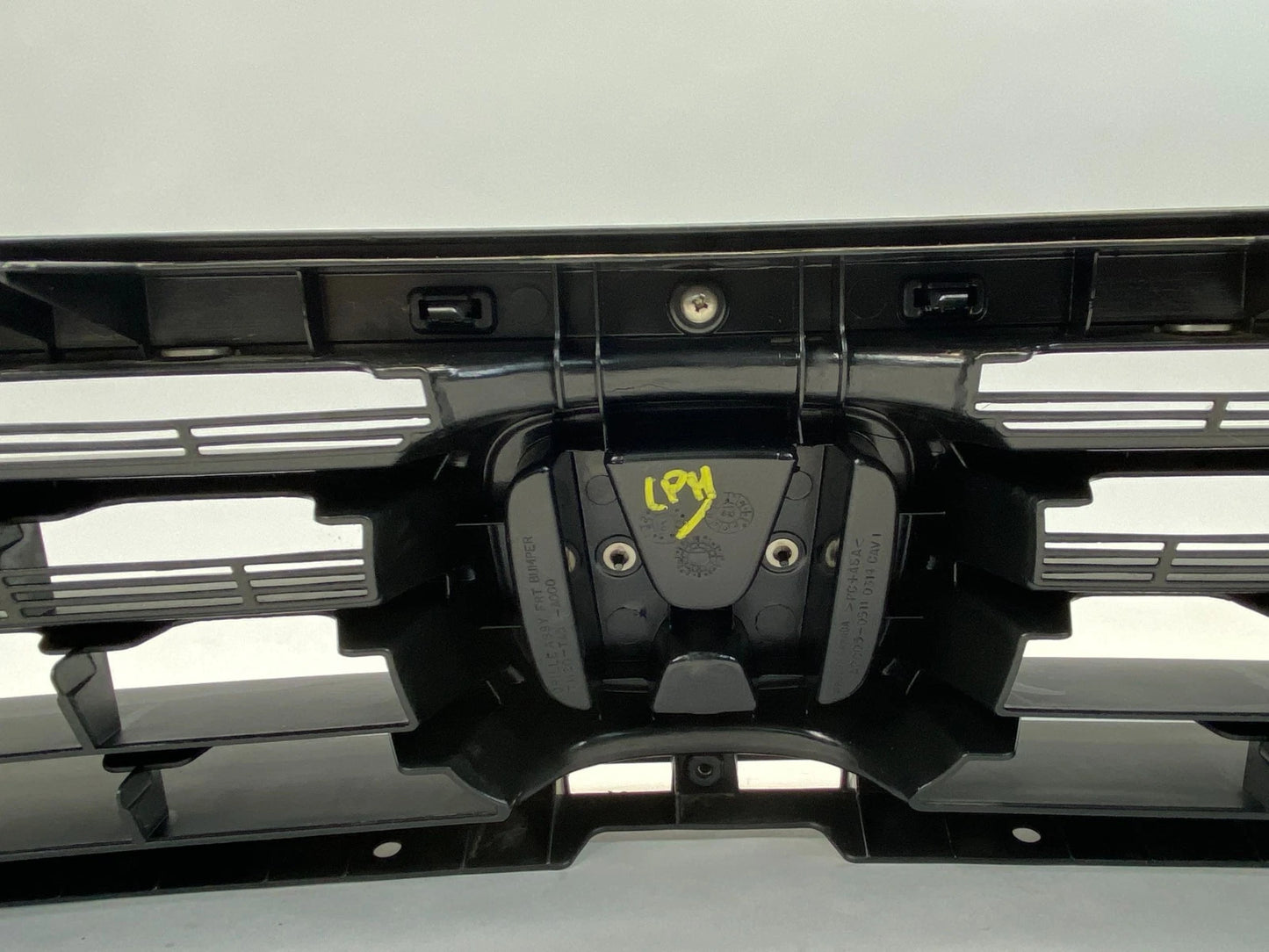 2008-2010 HONDA ACCORD SEDAN FRONT BUMPER UPPER RADIATOR GRILLE ASSY OEM